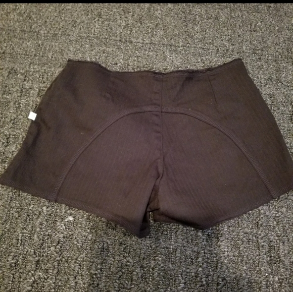 Rusty Shorts - Picture 2 of 3